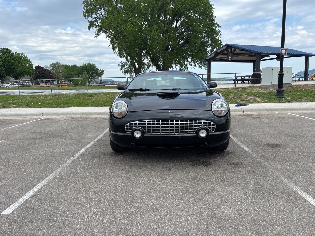 2003 Ford Thunderbird