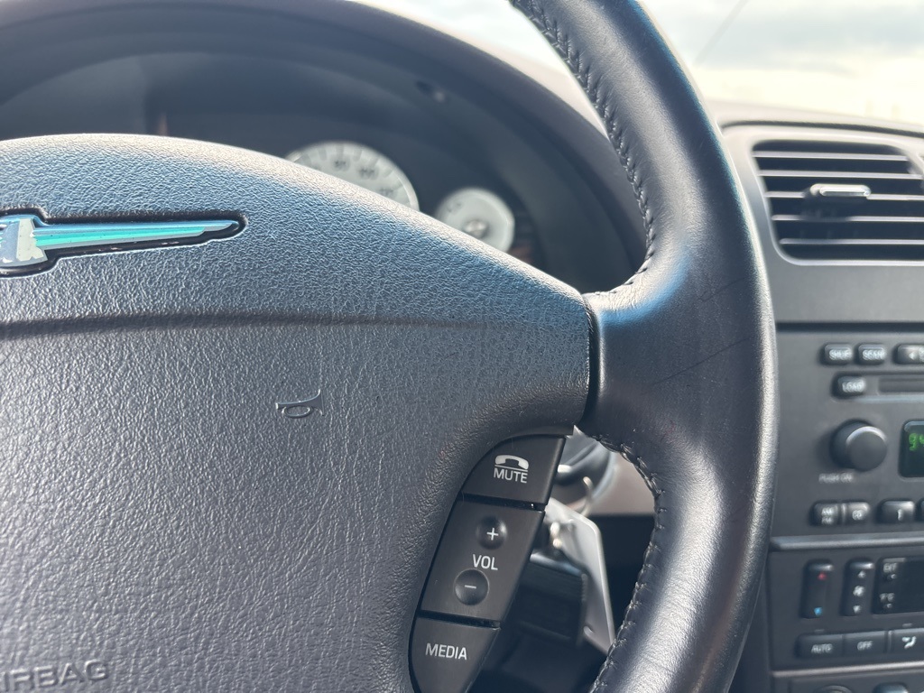 2003 Ford Thunderbird