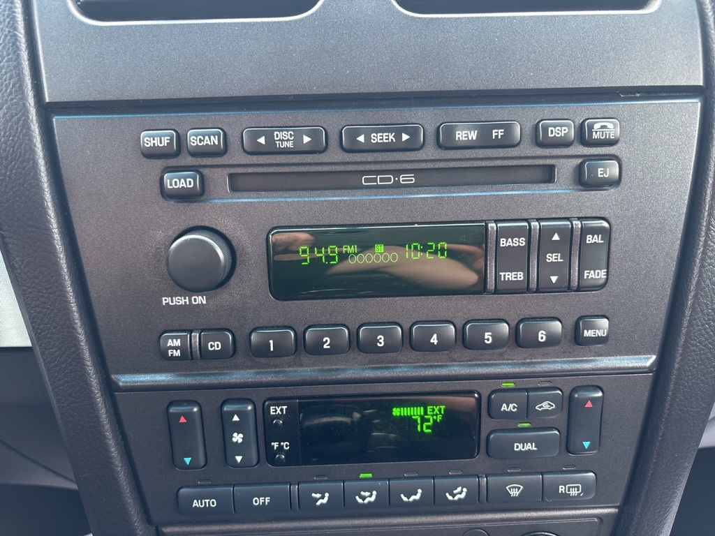 2003 Ford Thunderbird