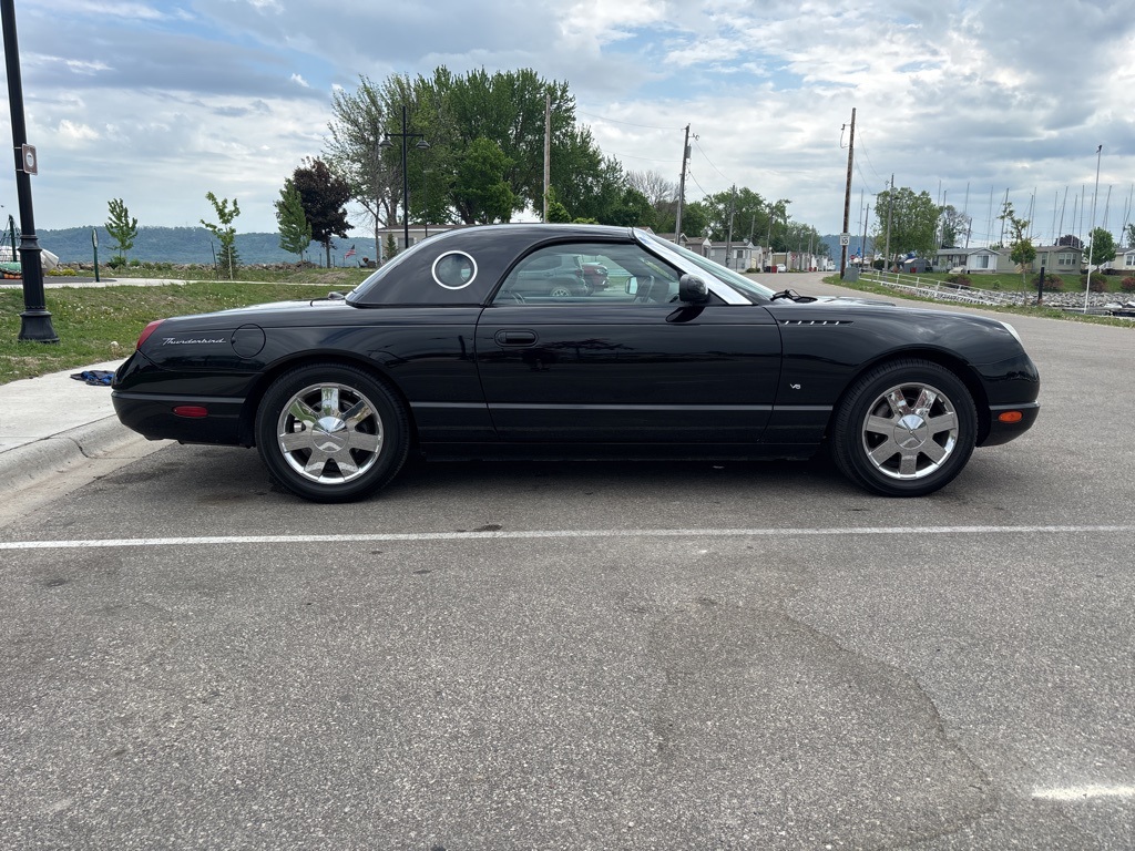2003 Ford Thunderbird