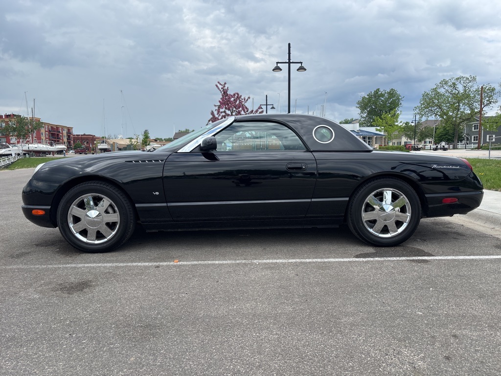 2003 Ford Thunderbird