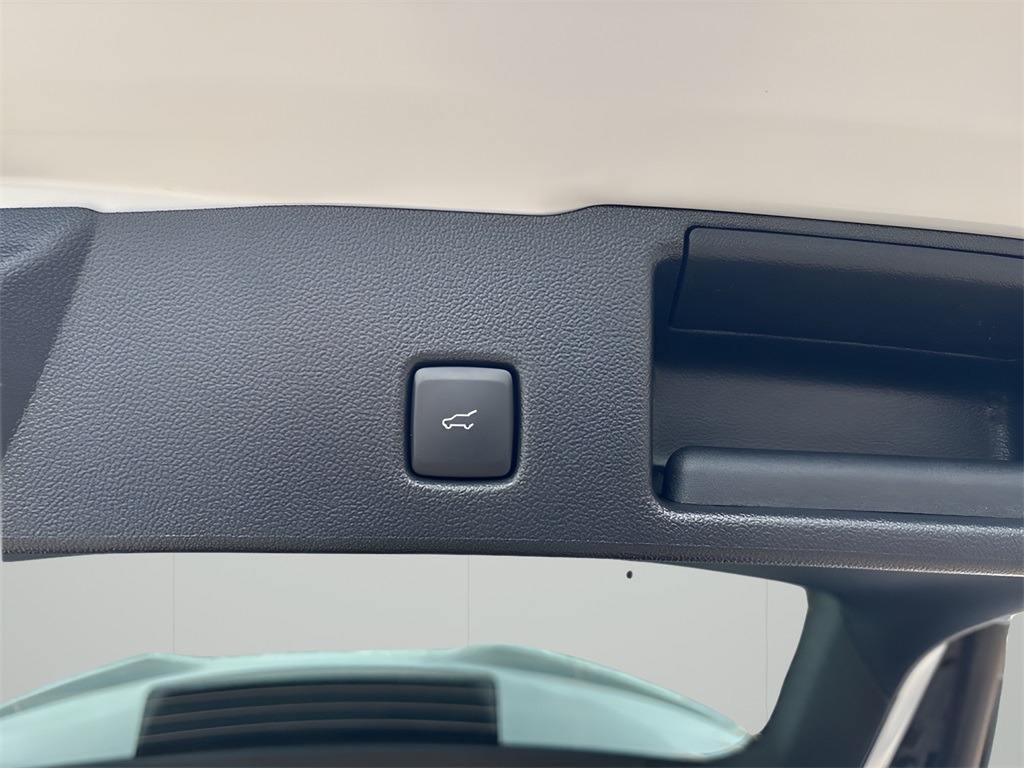 2025 Ford Escape Hybrid