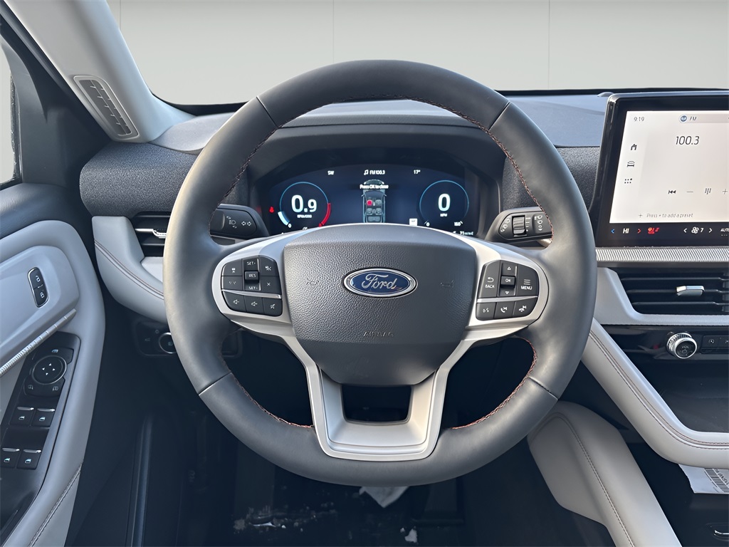 2025 Ford Explorer