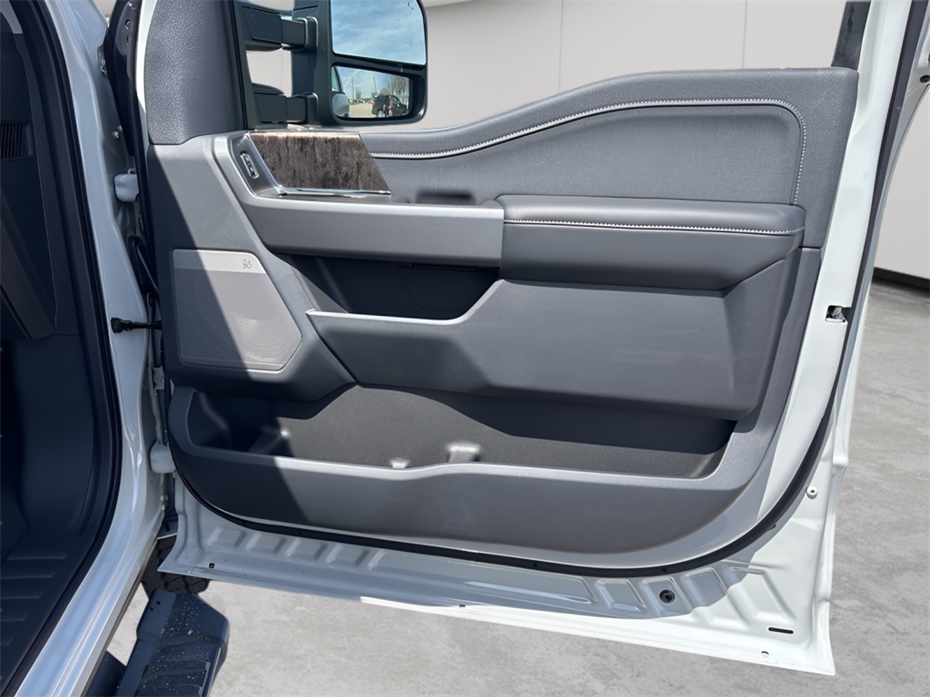 2025 Ford F-350SD
