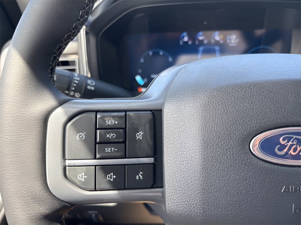 2025 Ford F-350SD
