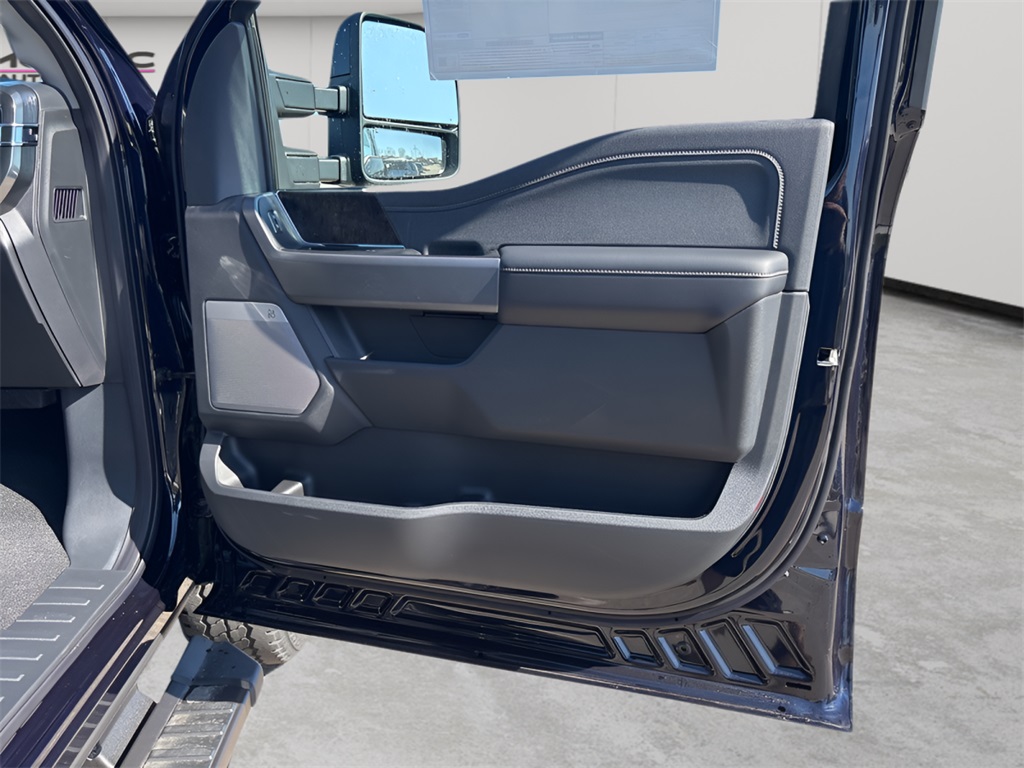 2025 Ford F-350SD