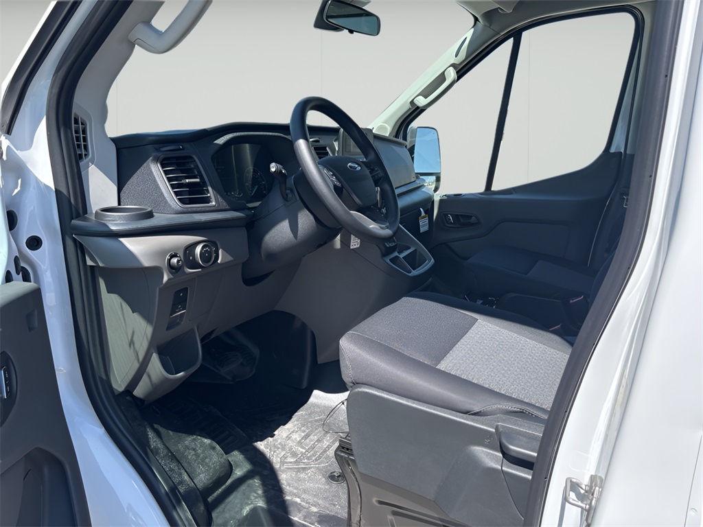 2025 Ford Transit-350