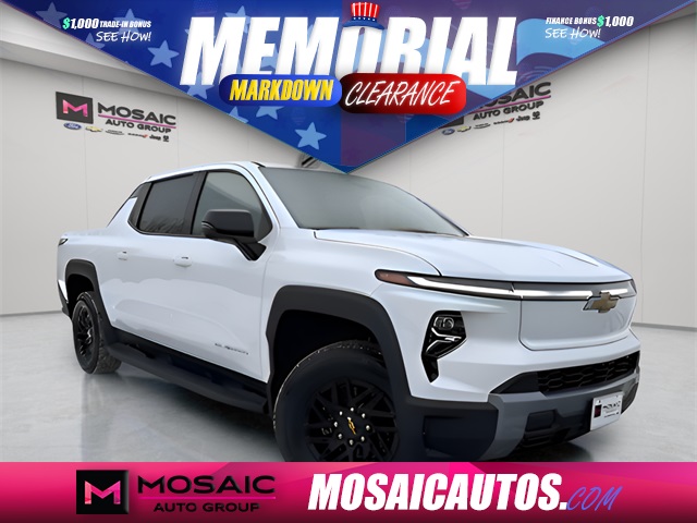New 2025 Chevrolet Silverado EV 4D Crew Cab Trucks