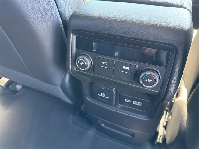 2023 GMC Acadia