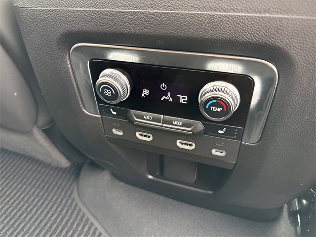 2024 GMC Yukon