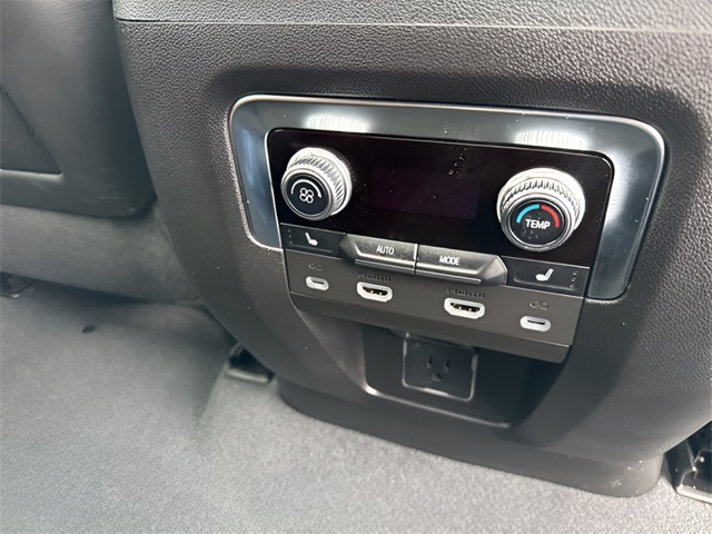 2024 GMC Yukon