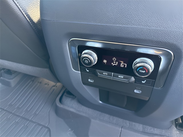 2023 GMC Yukon XL