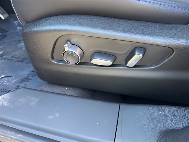 2024 Cadillac XT4