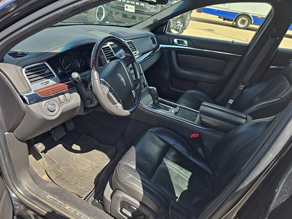 2010 Lincoln MKS