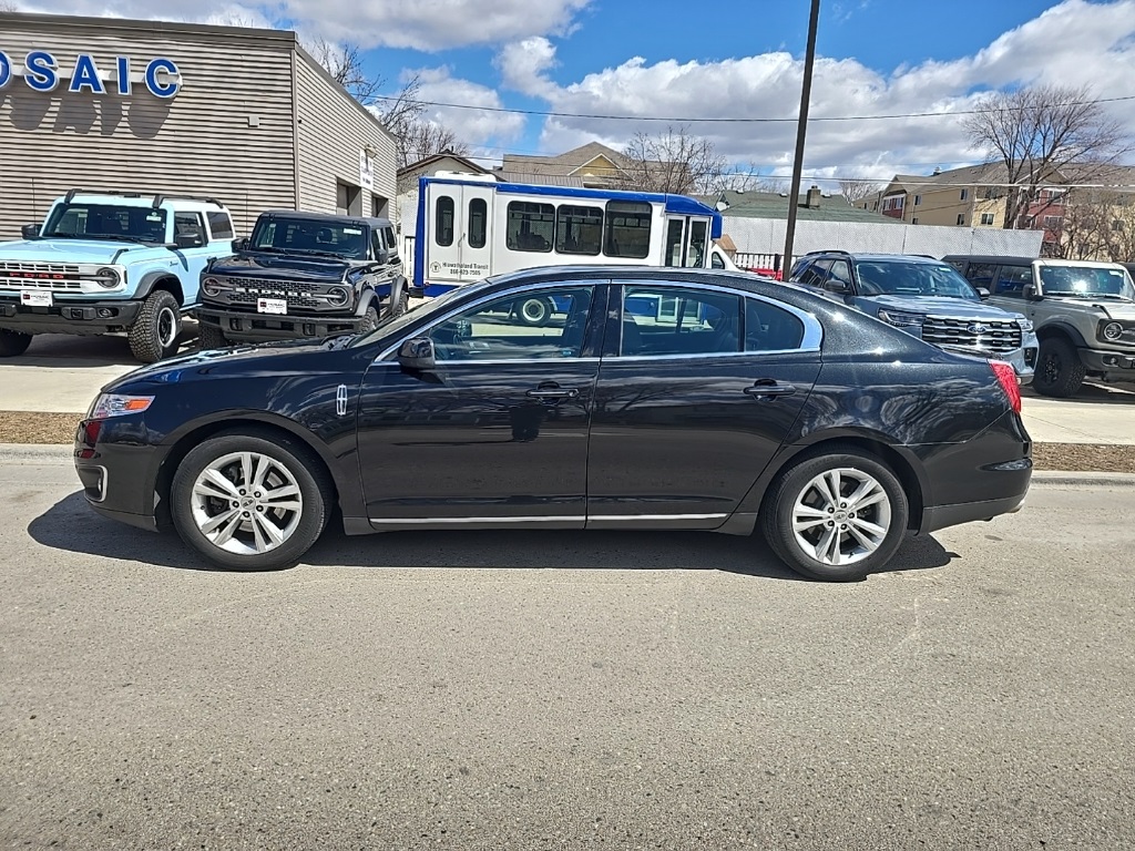2010 Lincoln MKS