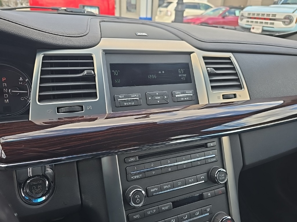 2010 Lincoln MKS