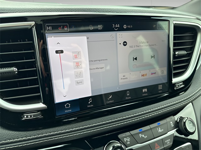 2025 Chrysler Pacifica Hybrid