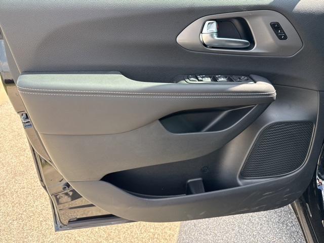 2025 Chrysler Pacifica