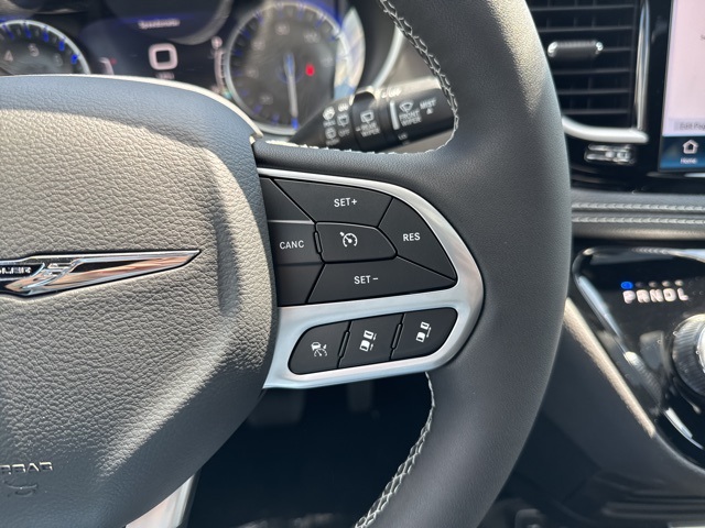 2025 Chrysler Pacifica
