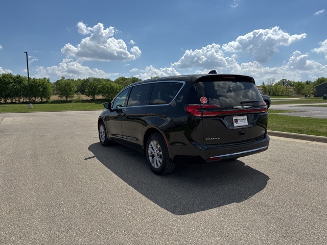 2025 Chrysler Pacifica