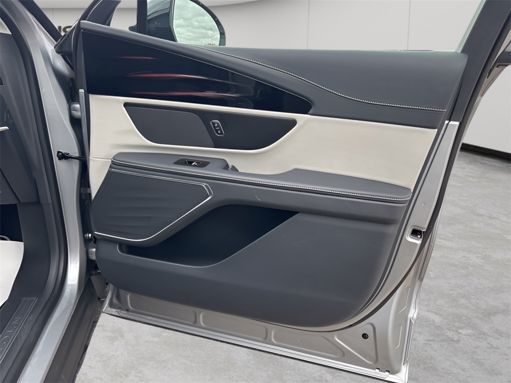 2024 Lincoln Nautilus