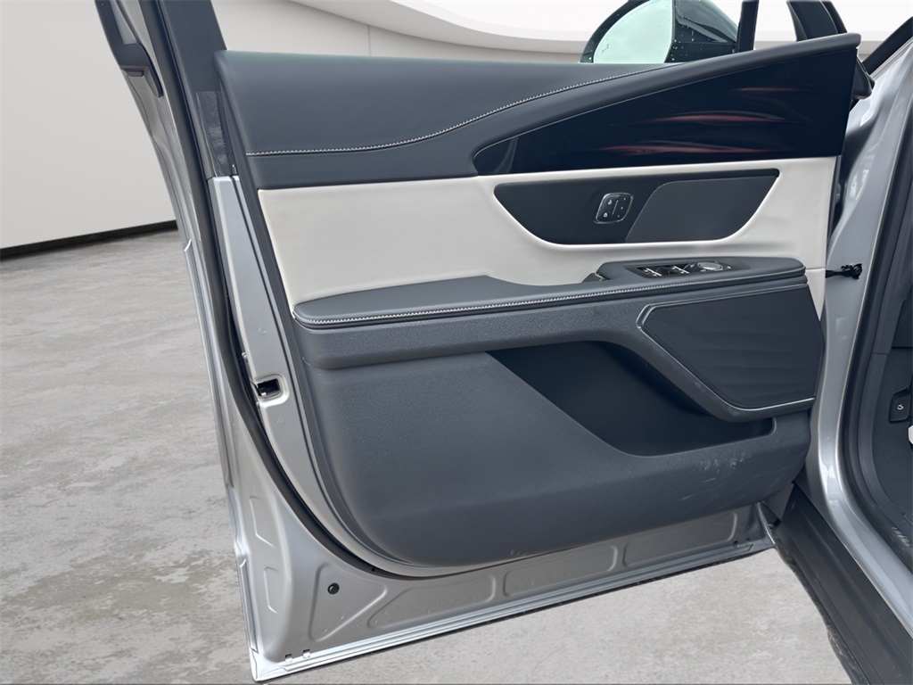 2024 Lincoln Nautilus