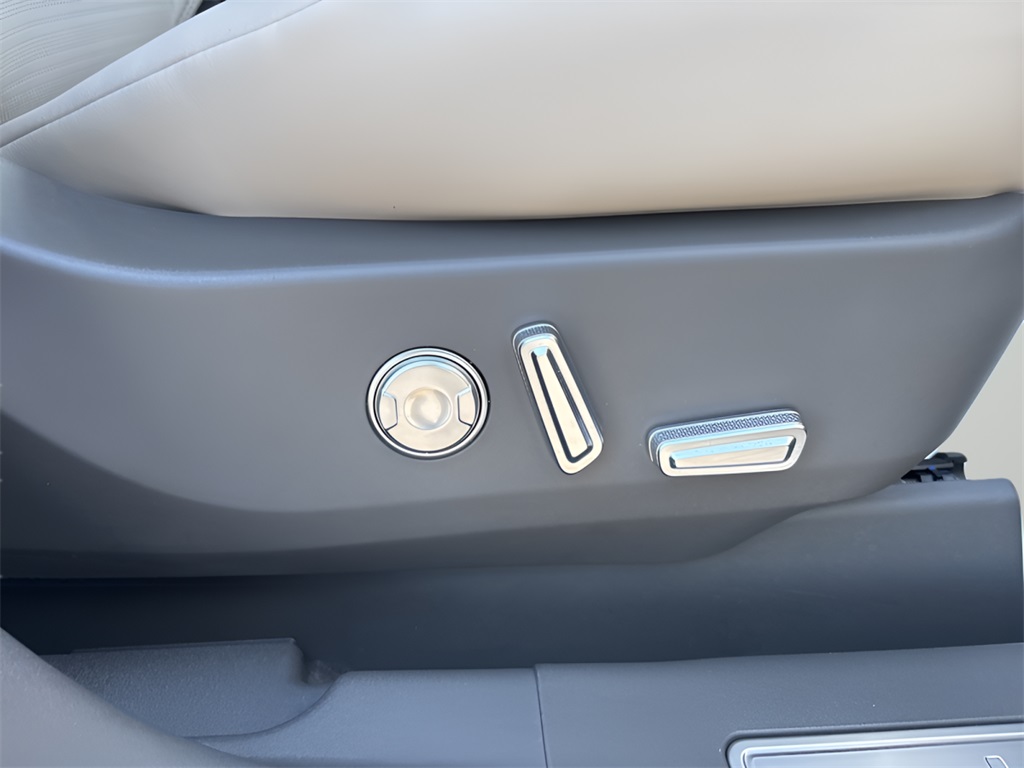 2024 Lincoln Nautilus