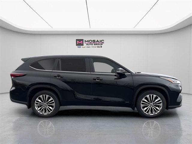 2024 Toyota Highlander Hybrid