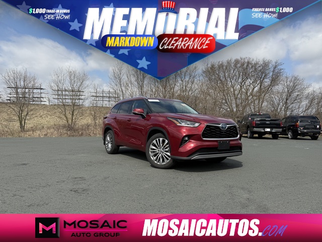 Used 2024 Toyota Highlander Hybrid Platinum SUVs