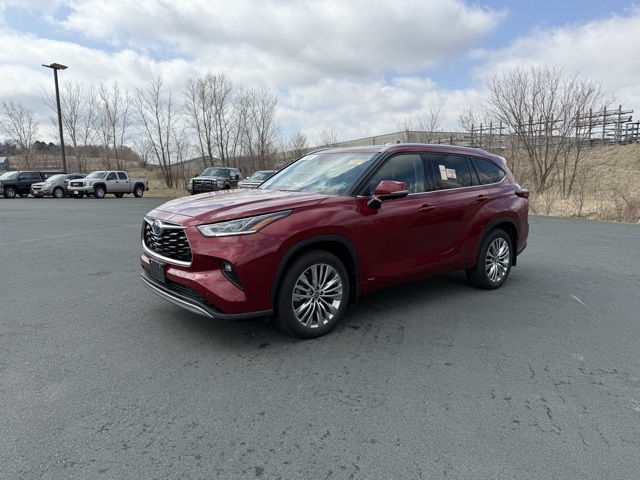 2024 Toyota Highlander Hybrid