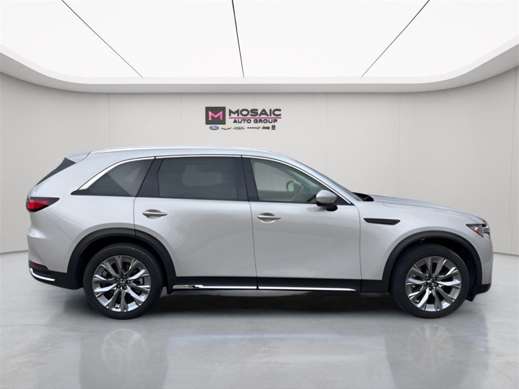 2024 Mazda CX-90