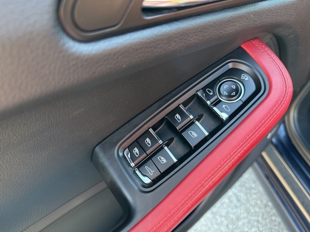 2022 Porsche Macan