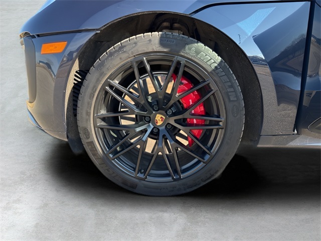 2022 Porsche Macan