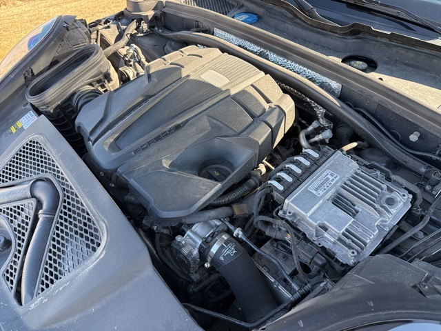 2022 Porsche Macan