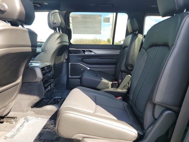 2024 Wagoneer Wagoneer