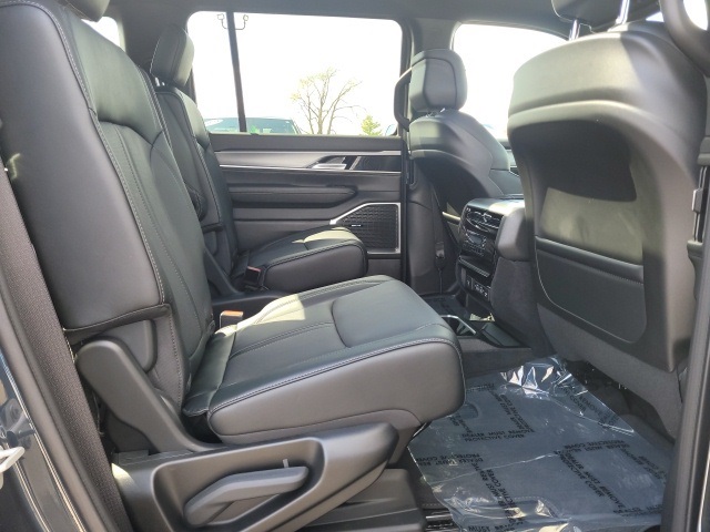 2024 Wagoneer Wagoneer