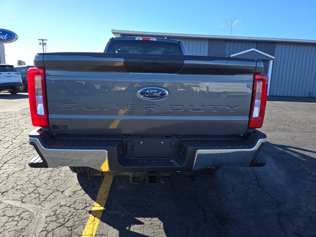 2025 Ford F-350SD